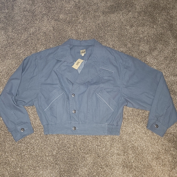Linson Jackets & Blazers - NWT Linson U2 80s style cropped jacket size M